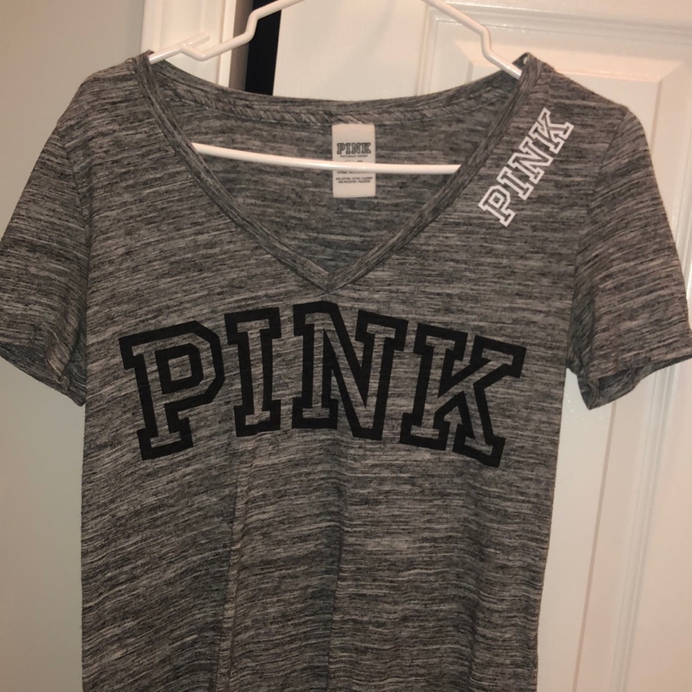 grey, PINK tee shirt